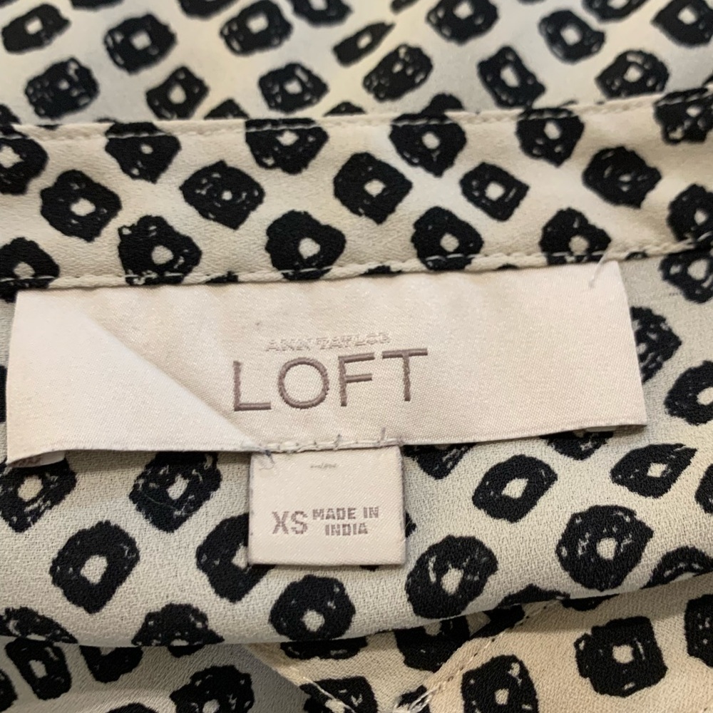 Loft Size Xs Sleeveless Pullover 1/2 Button Black… - image 2